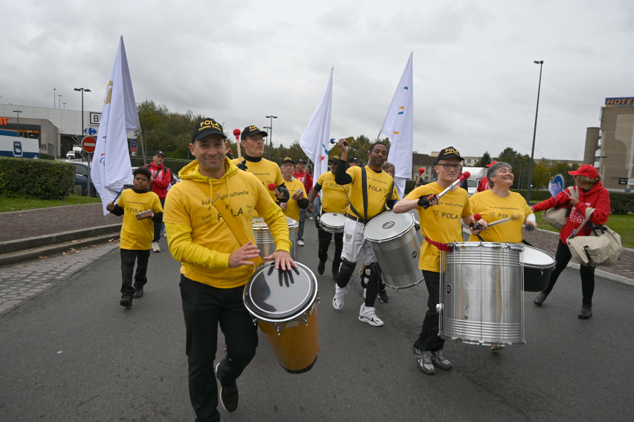 Passage des drapeaux olympiques - Ville de Coudekerque-Branche